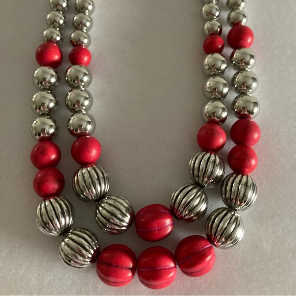 NWT Paparazzi Red and Silver Beaded Necklace Set - Picture 4 of 13